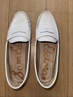 NEVER WORN! SAM EDELMAN! SUMMER! White Croc-Embossed Penny Loafers!